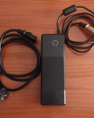 Alimentatore 4 PIN XLR per videocamere e non solo