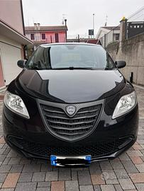 Lancia ypsilon elefantino