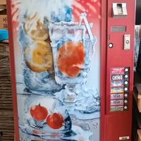 Distributore automatico Frigo + gettoniera 