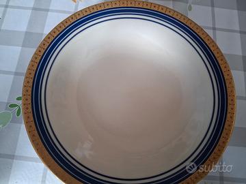 Servizio piatti