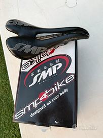 Sella SMP in carbonio