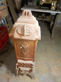 Stufa a legna d'epoca