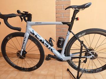 Bici da corsa in carbonio