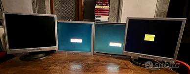 2 Monitor Philips + 2 Monitor Hanns-G 19 pollici