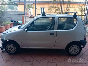 fiat 600 incidentata