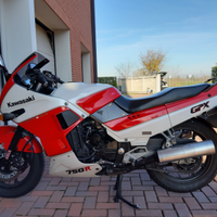 Kawasaki gpx750r 1989 iscritta fmi storica