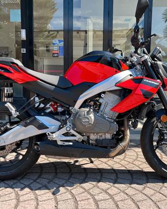 Aprilia Tuono 457