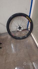  Trek 29 carbonio tenuta come nuova