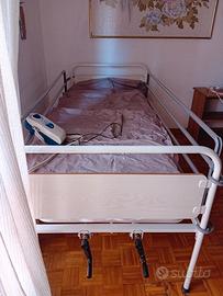 letto singolo con cancellini per adulti