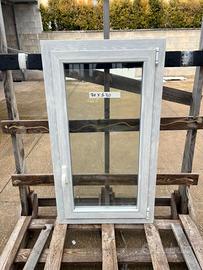 FINESTRA IN ALLUMINIO