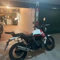 Royal Enfield Scram Himalayan 411 White Flame 2024