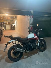 Royal Enfield Scram Himalayan 411 White Flame