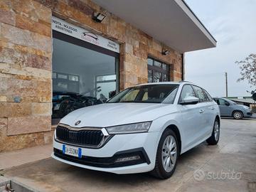 Skoda Octavia 2.0 TDI EVO SCR DSG Wagon Ambition