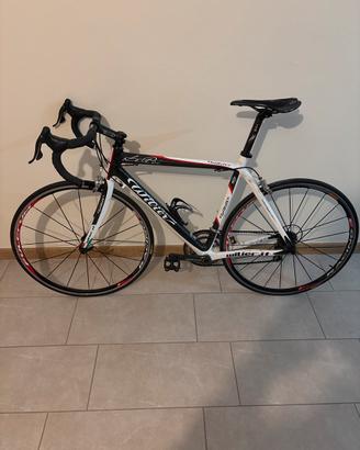 Bicicletta da corsa in carbonio