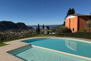 VILLA SINGOLA A COSTERMANO