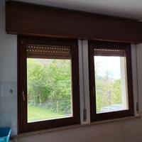  2 finestre x cucina con cassonetto unico
