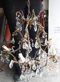 Lampadario a gocce di cristallo