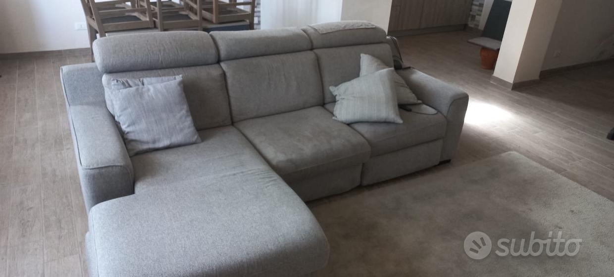 Divano allungabile Mobili usati