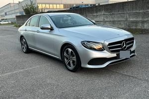 Mercedes 220