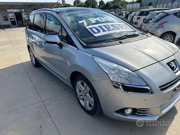 PEUGEOT 5008 2.0 HDi 150CV 7 POSTI+TETTO