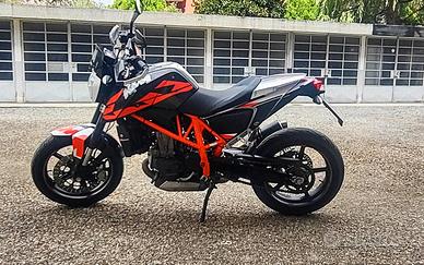 KTM 690 Duke - 2012