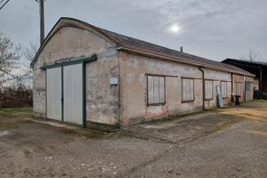 Capannone disponibile subito