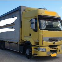 Autocarro Renault Premium centinato