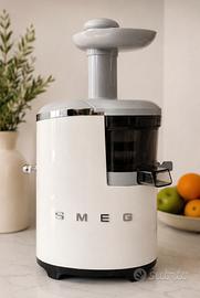 Estrattore di succo SMEG originale colore bianco