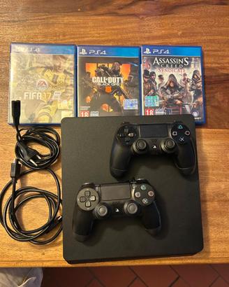 PS4 SLIM CON 2 CONTROLLER E 3 GIOCHI
