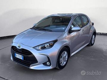 Toyota Yaris YARIS Hybrid Business