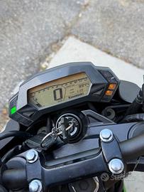 Moto z125