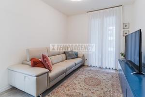 Trilocale arredato con terrazzo - Merezzate