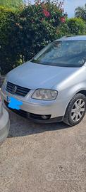 Valkvagen Touran anno 2004