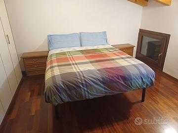 Letto + materasso + comodini