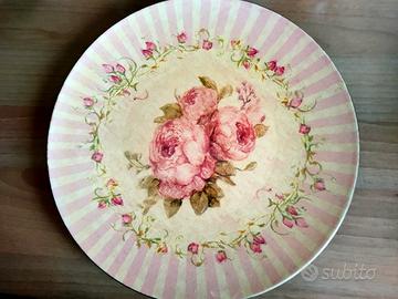 Quattro sottopiatti a fiori