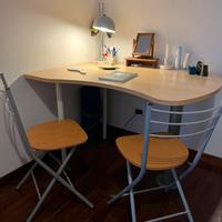 Scrittoio per cameretta (+ 2 sedie)