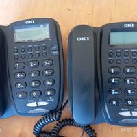 Due telefoni OKI 