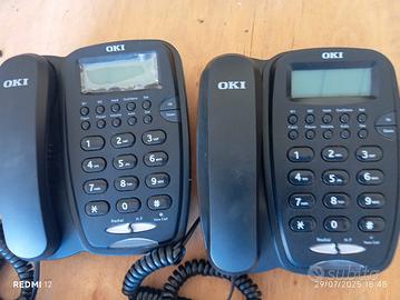 Due telefoni OKI 