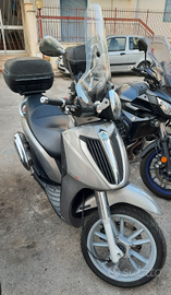 Piaggio carnaby cruiser 300