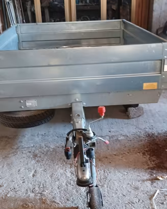 Rimorchio auto