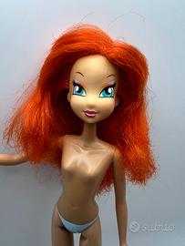 Bambola Winx Club Bloom School Girl