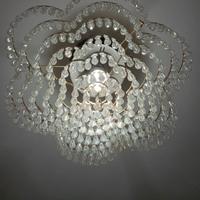 Lampadario con lampade da comodino classico