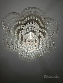 Lampadario con lampade da comodino classico