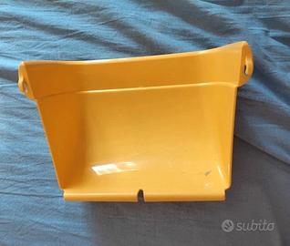 mangiatoia/ portafieno in plastica per gabbia