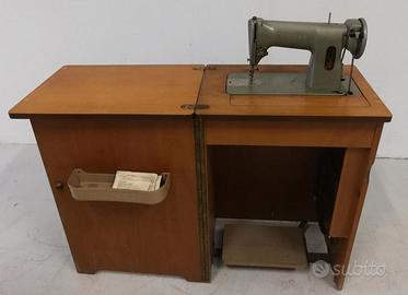 Macchina da Cucire Vintage Singer 15M a pedale
