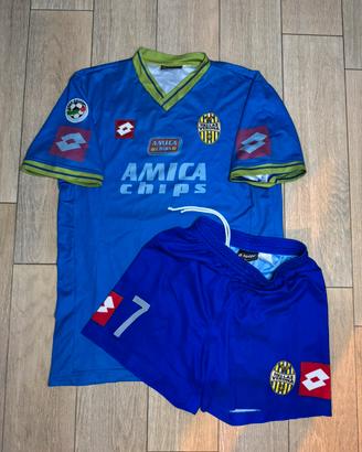 maglia da calcio dell’hellas verona 00-01 lotto