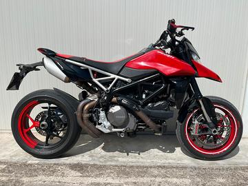 Ducati Hypermotard 950