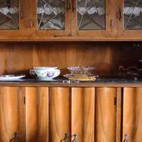 Credenza Liberty anni '30 con vetri molati