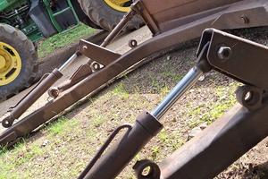 Pezzi per trattore cingolato