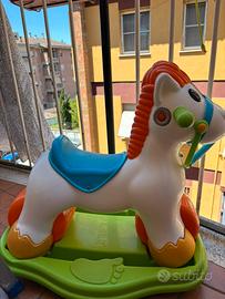Cavallo a dondolo